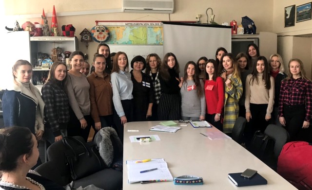 учасники круглого столу 